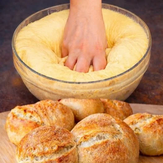 Übernacht-Milchbrötchen mit Hefe